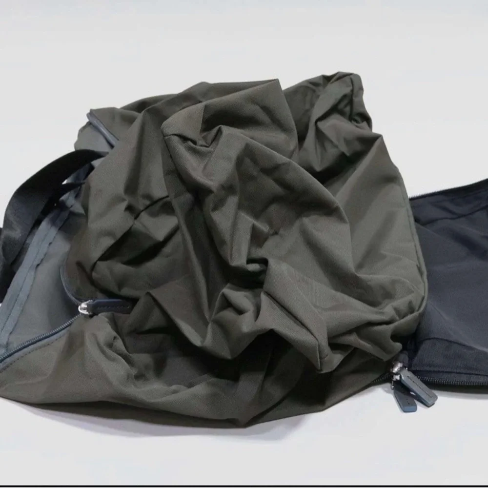 Tumi stylish toiletry